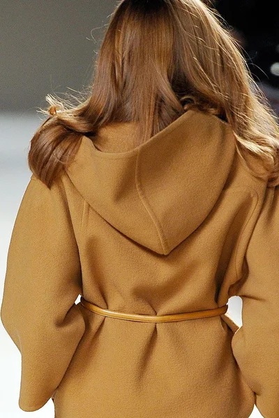 Look 2